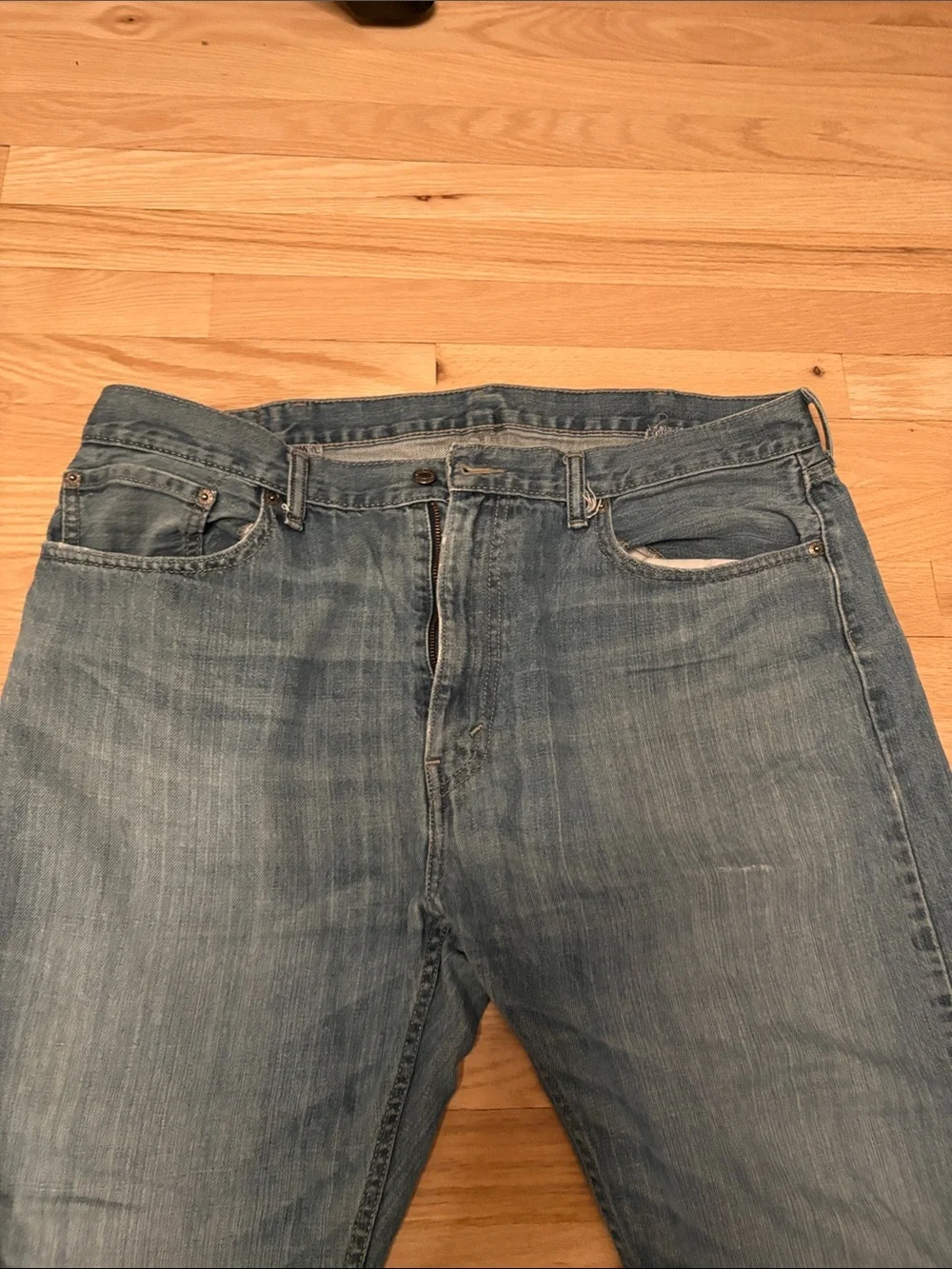 Levi’s Men’s Classic Light Blue Denim Jeans